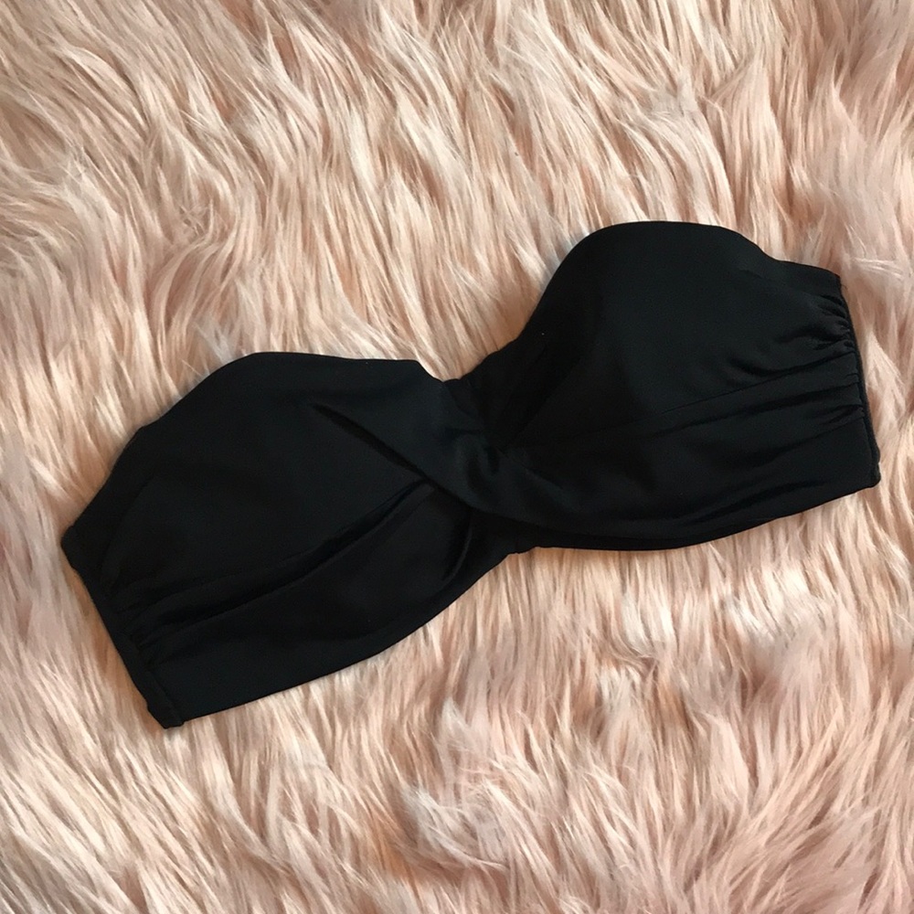 Victoria’s Secret Strapless bikini top